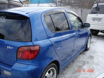 2001 Toyota Vitz Pictures