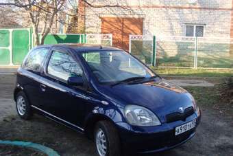 2001 Toyota Vitz Images