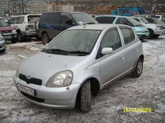 2001 Toyota Vitz Pics