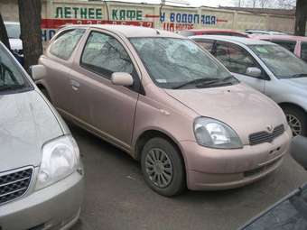 2001 Toyota Vitz Images