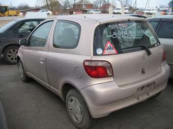 2001 Toyota Vitz Pics