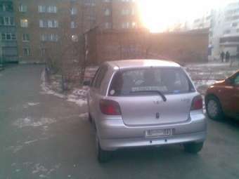2001 Toyota Vitz Wallpapers