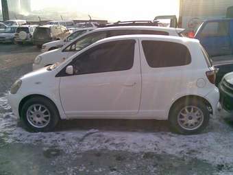 2001 Toyota Vitz Pictures