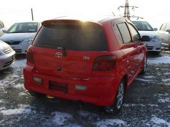 2001 Toyota Vitz Photos