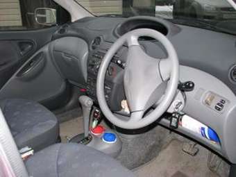 2001 Toyota Vitz Pictures