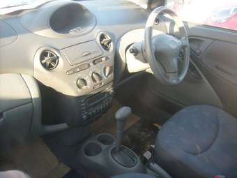 2001 Toyota Vitz Pictures