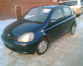 2001 Toyota Vitz Pictures