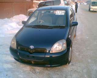 2001 Toyota Vitz Pictures