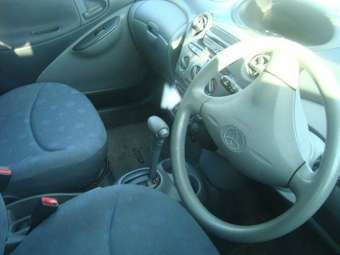 2001 Toyota Vitz Pictures