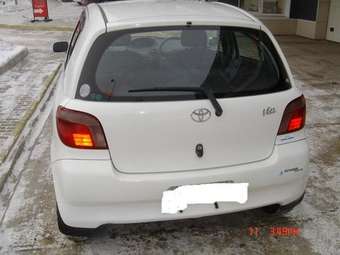 2001 Toyota Vitz Pictures