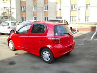 2001 Toyota Vitz Images