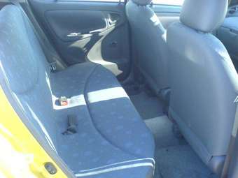 2001 Toyota Vitz Pictures