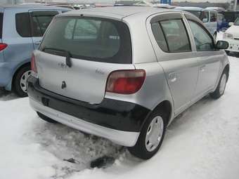 2001 Toyota Vitz Pictures