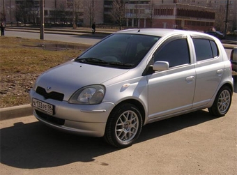 2002 Toyota Vitz