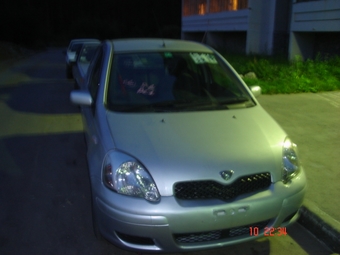 2002 Toyota Vitz