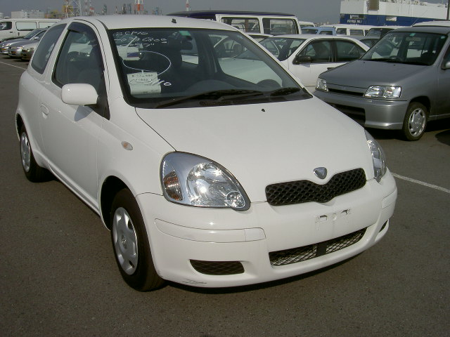 2002 Toyota Vitz