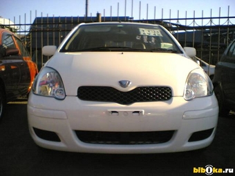 2002 Toyota Vitz