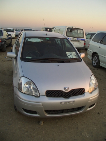 2002 Toyota Vitz