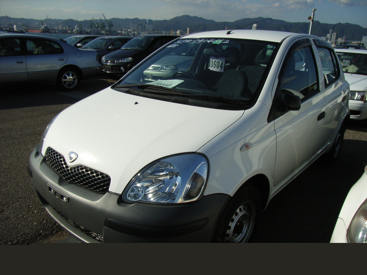 2002 Toyota Vitz