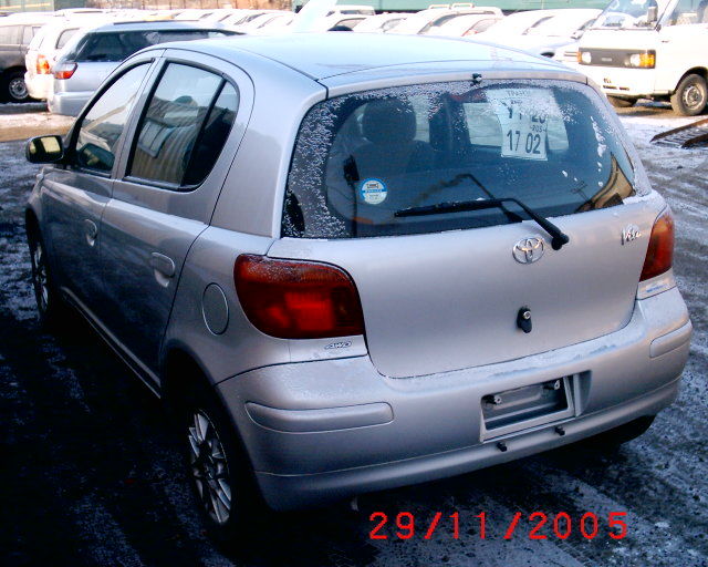 2002 Toyota Vitz