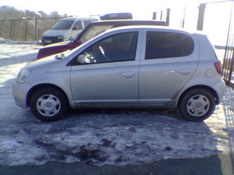 2002 Toyota Vitz