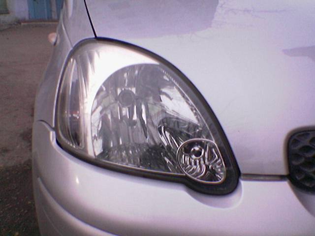 2002 Toyota Vitz