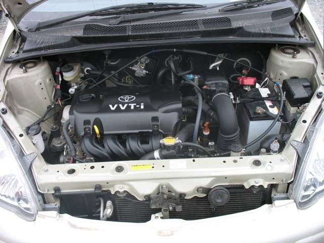 2002 Toyota Vitz