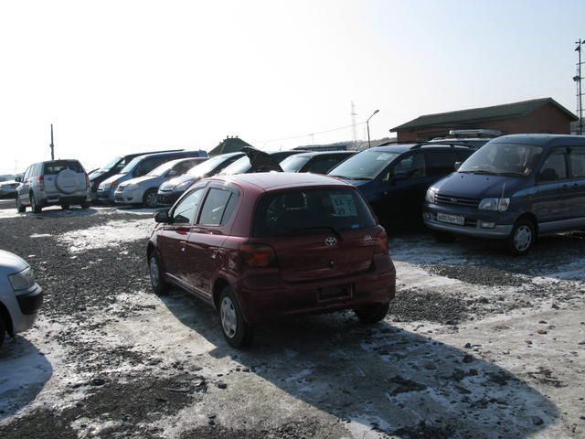 2002 Toyota Vitz
