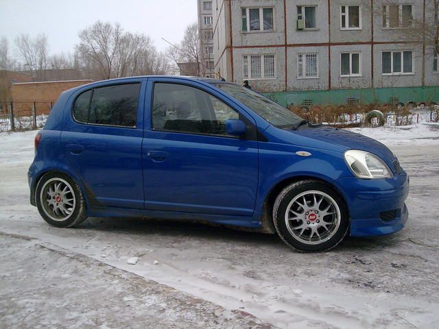2002 Toyota Vitz