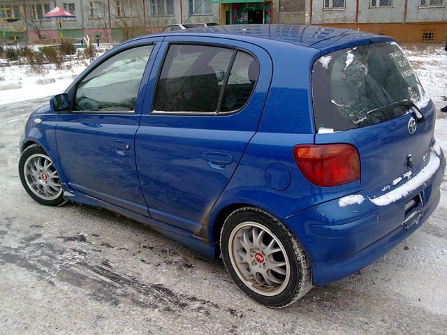 2002 Toyota Vitz