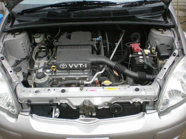 2002 Toyota Vitz