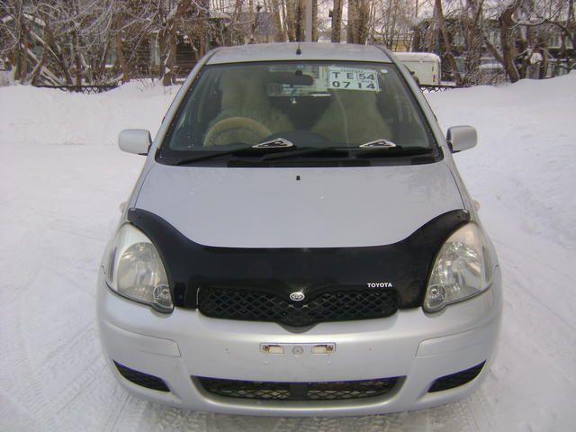 2002 Toyota Vitz