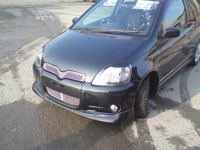 2002 Toyota Vitz