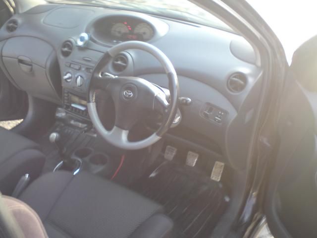 2002 Toyota Vitz