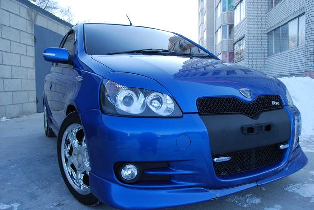 2002 Toyota Vitz