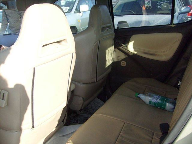 2002 Toyota Vitz