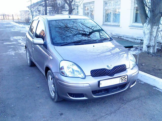 2002 Toyota Vitz