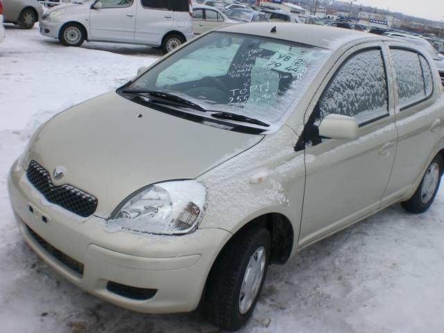 2002 Toyota Vitz