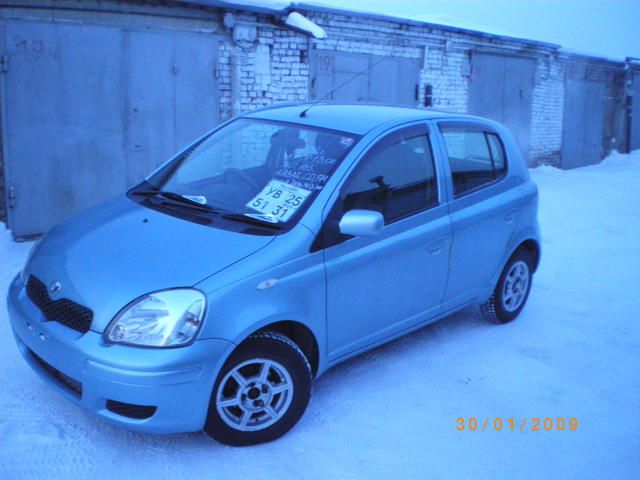 2002 Toyota Vitz