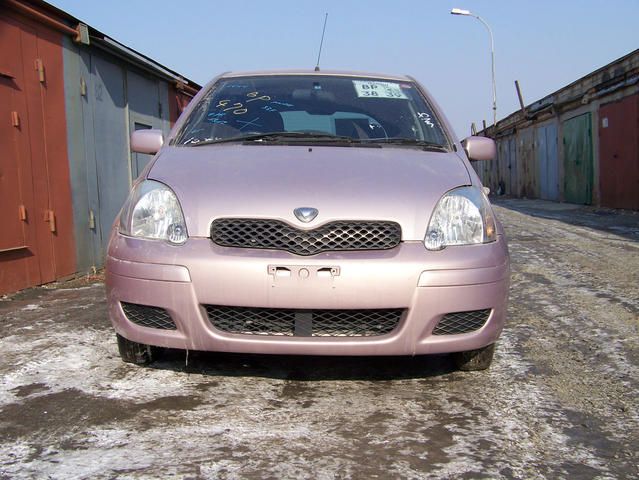 2002 Toyota Vitz
