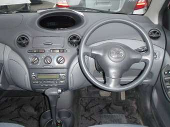 2002 Vitz