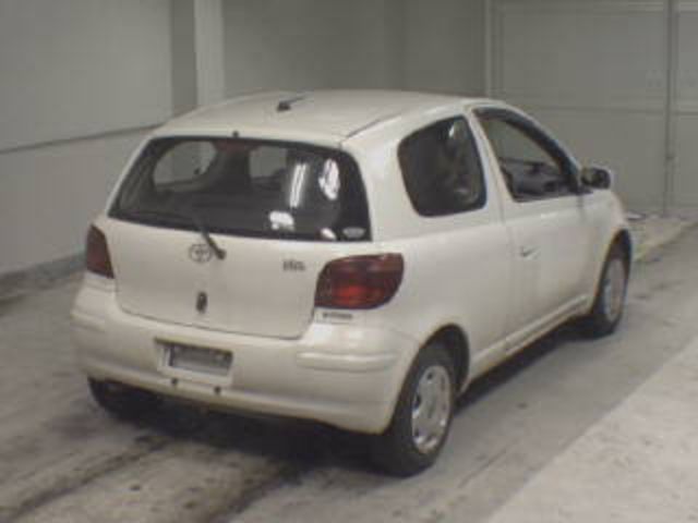 2002 Toyota Vitz