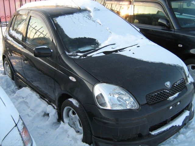 2002 Toyota Vitz