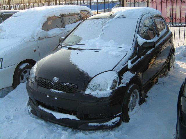 2002 Toyota Vitz