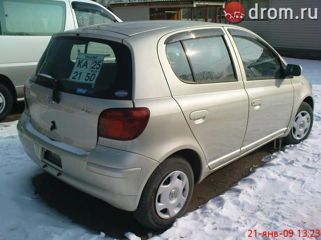 2002 Toyota Vitz