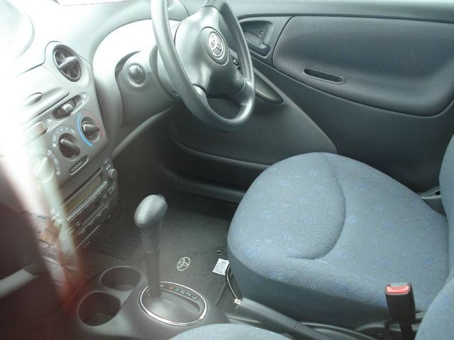 2002 Toyota Vitz