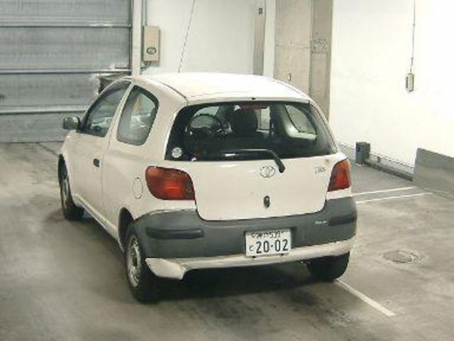 2002 Toyota Vitz