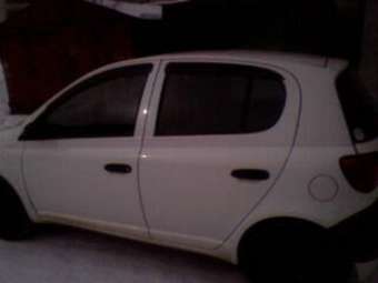 2002 Vitz