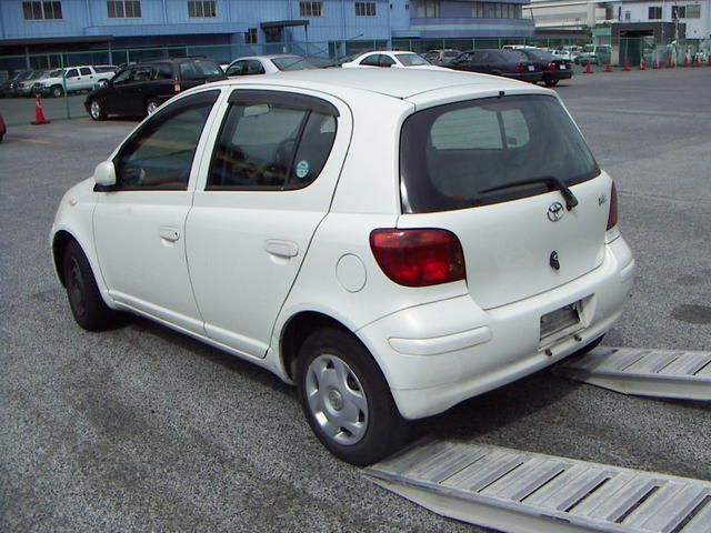 2002 Toyota Vitz