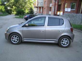 2002 Toyota Vitz